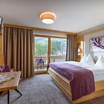 Hotel Zentral ****superior Kirchberg in Tirol
