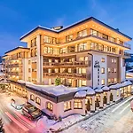 Zentral ****superior Hotel