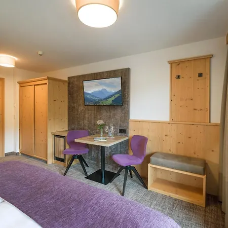 Zentral ****superior 4*