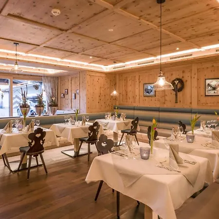 Hotel Zentral ****superior Kirchberg in Tirol