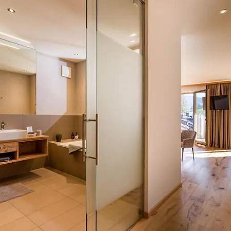 Zentral ****superior Hotel 4*