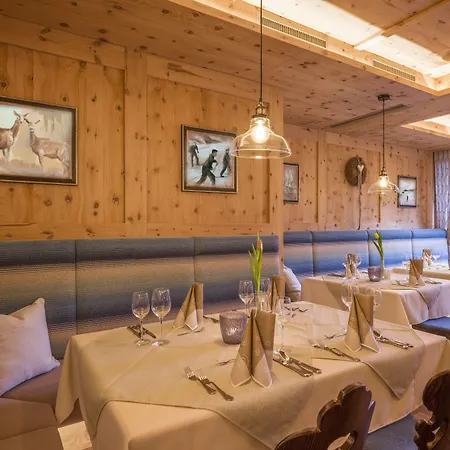 Hotel Zentral ****superior Kirchberg in Tirol