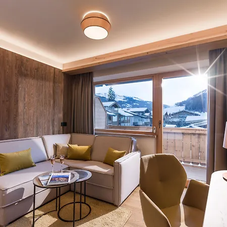 Zentral ****superior