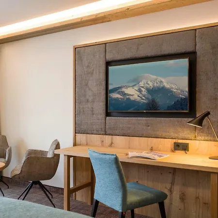 Zentral ****superior 4*